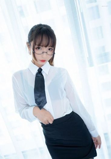 腰抻了一下不能动了怎么办_HD在线播放观看