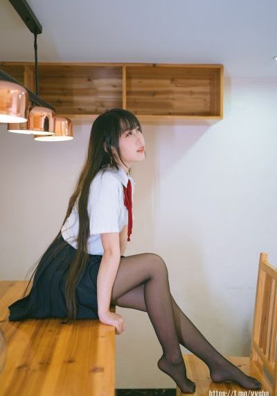 一边敷面膜一边下奶_国产剧电影全集观看
