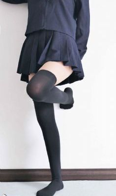 国产无码黄色小美女_720高清完整版