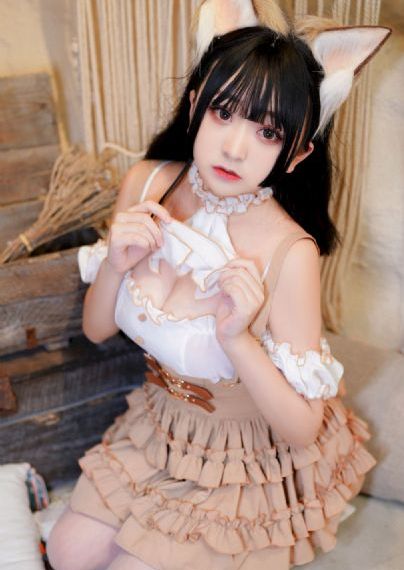 中国美女毛茸茸的湿户_4K在线播放