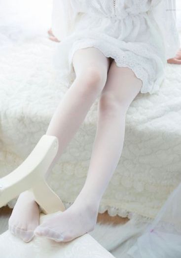 少妇性瘾吹潮喷水_4K免费观看超清