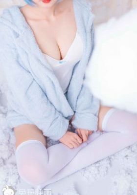 av一区二区三区四区在线看_超清日韩电影在线