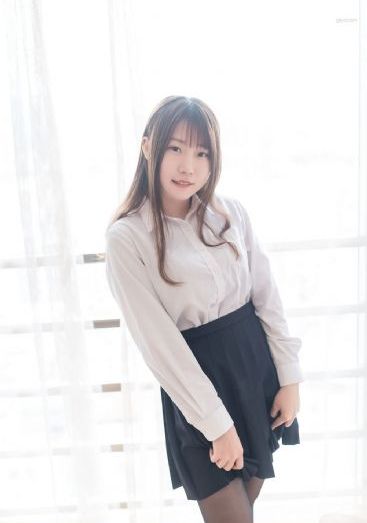 女主踢头踩脸视频VK_超清超清在线观看