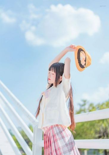 紧身裙女教师在线_国产剧免费在线观看