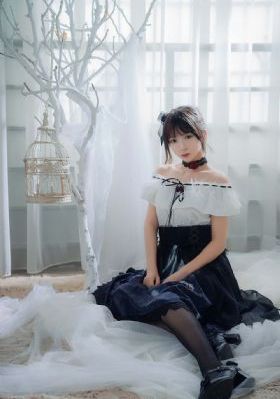 欧美日韩经典视频_十万网红美女美酱