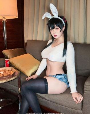 女闺蜜露出奶头让我吃奶_BD英语在线播放