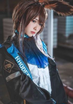 五条悟被触手侵犯_HD在线播放